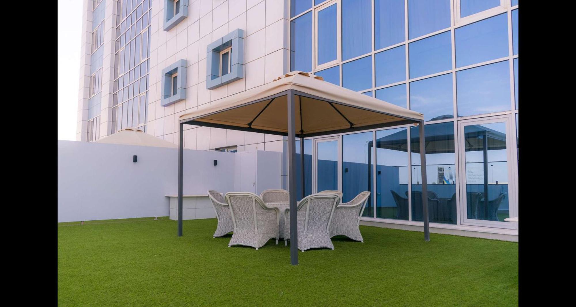 Best Western Plus Jeddah Hotel Madinah Road מראה חיצוני תמונה