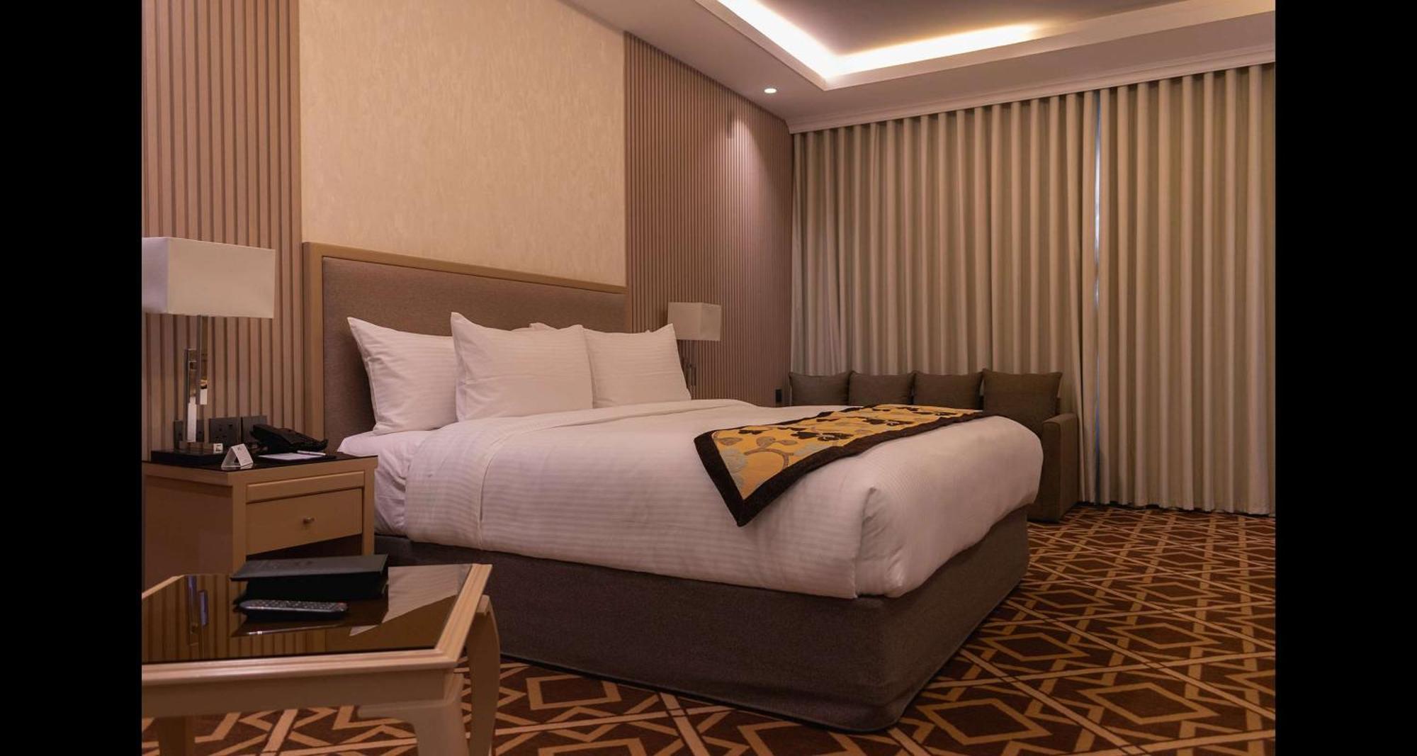 Best Western Plus Jeddah Hotel Madinah Road מראה חיצוני תמונה