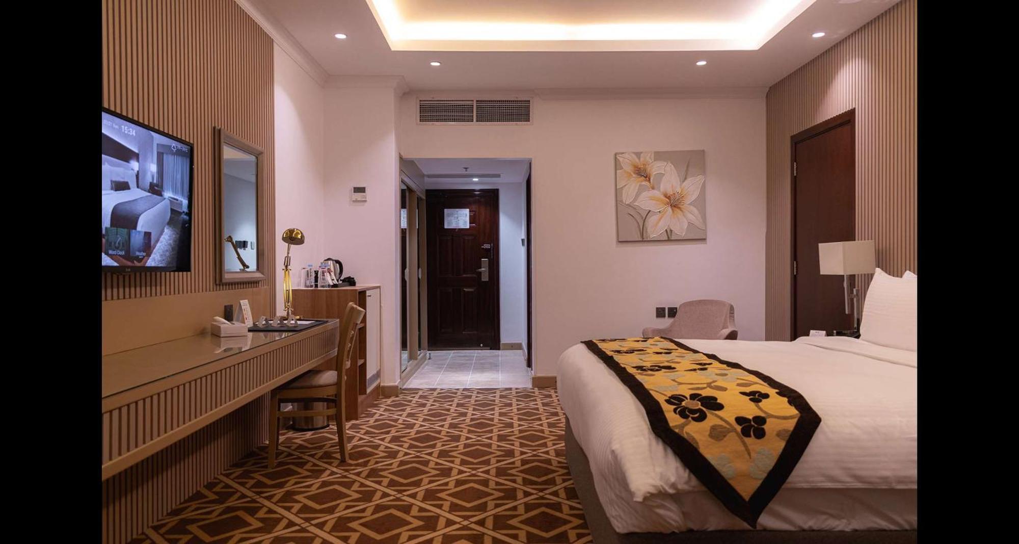Best Western Plus Jeddah Hotel Madinah Road מראה חיצוני תמונה