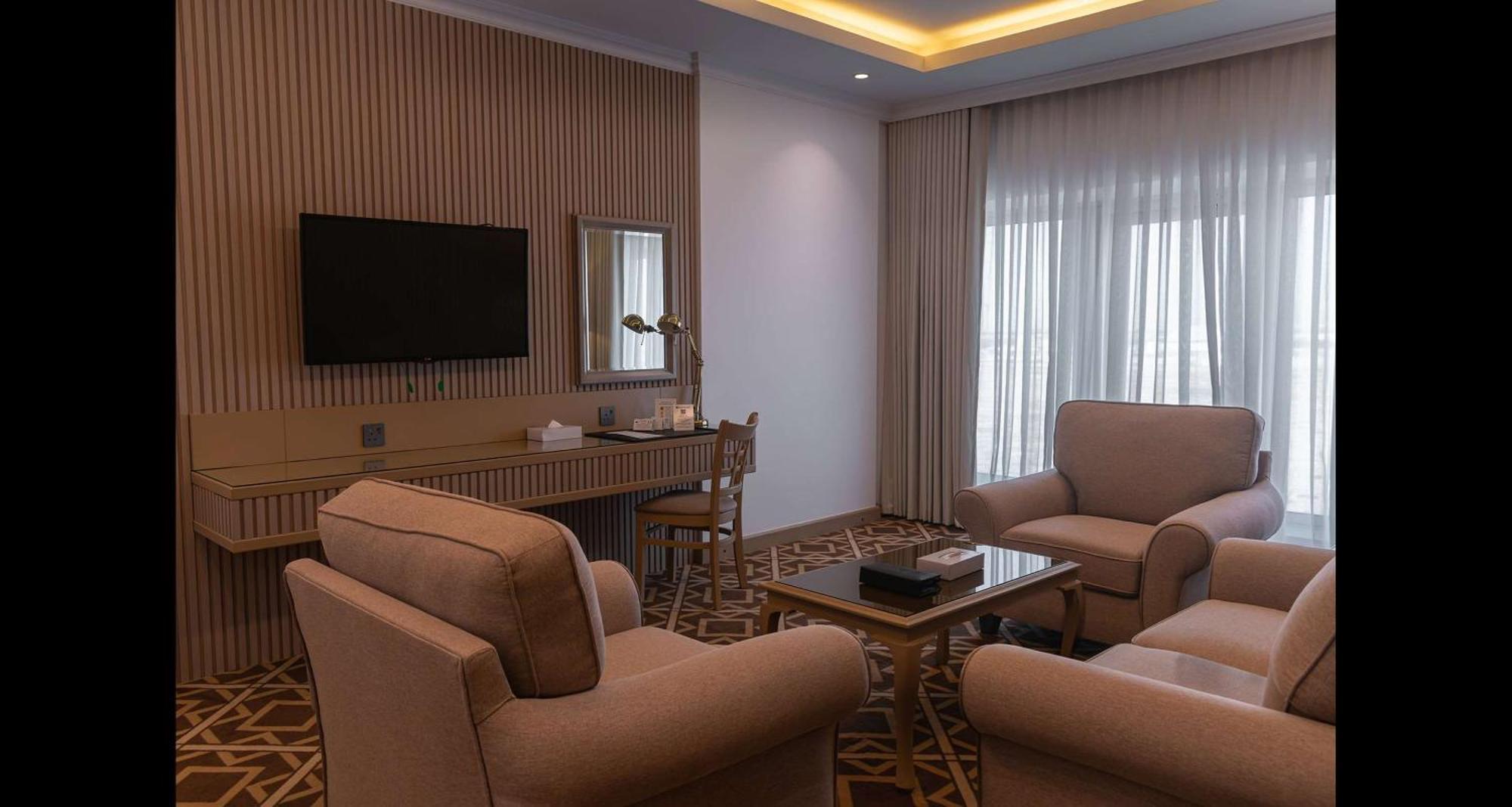 Best Western Plus Jeddah Hotel Madinah Road מראה חיצוני תמונה