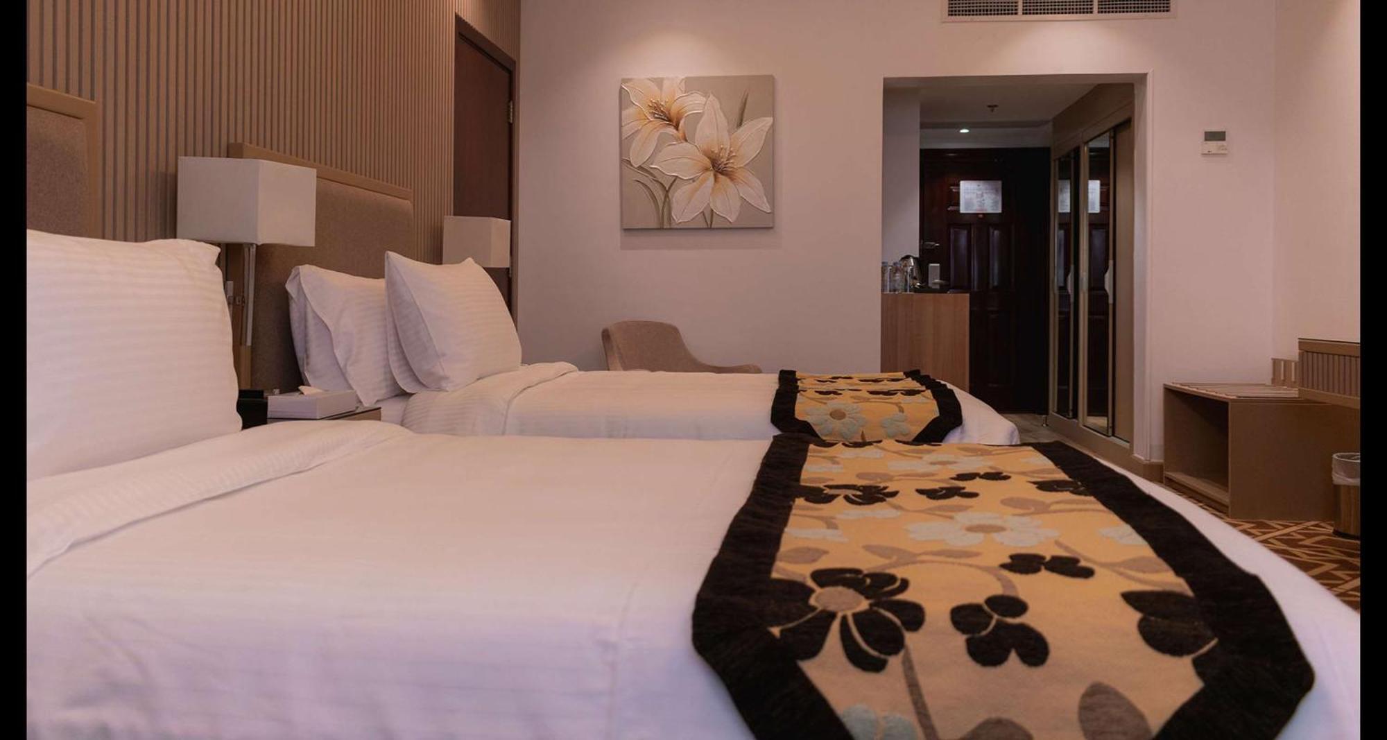Best Western Plus Jeddah Hotel Madinah Road מראה חיצוני תמונה